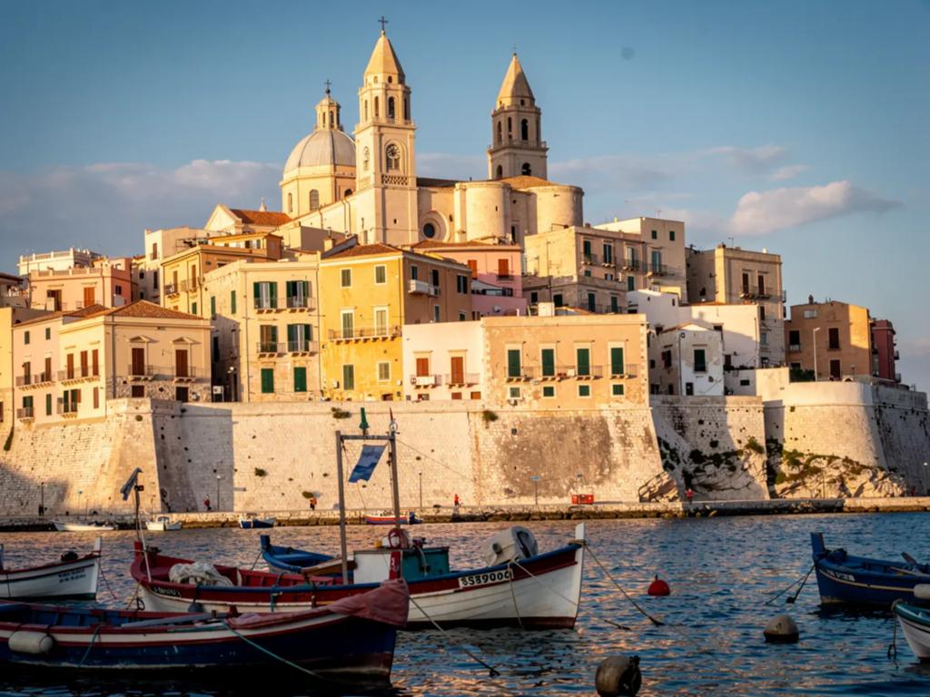 eSIM Cagliari - Kup przedpłacone dane podróżne dla Cagliari, Włochy