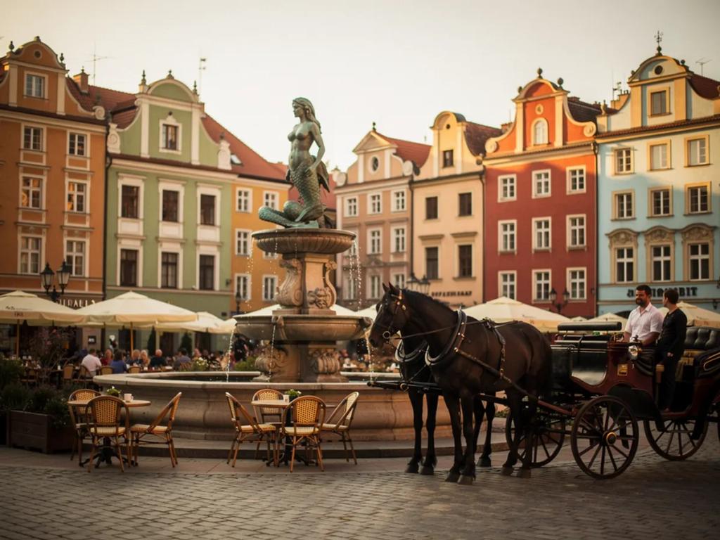 eSIM Warszawa - Kup przedpłacone dane podróżne dla Warszawa, Polska
