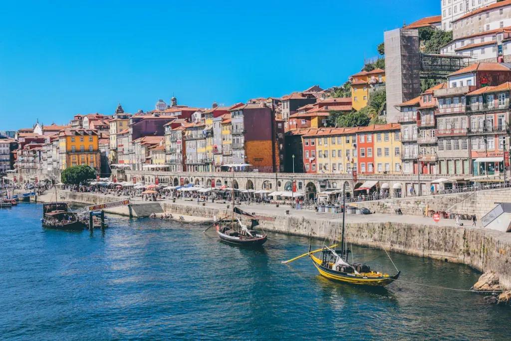 eSIM Coimbra - Kup przedpłacone dane podróżne dla Coimbra, Portugalia