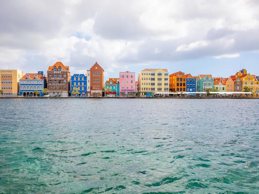 Cel podróży Curaçao - Kup eSIM Curaçao na mobilny internet